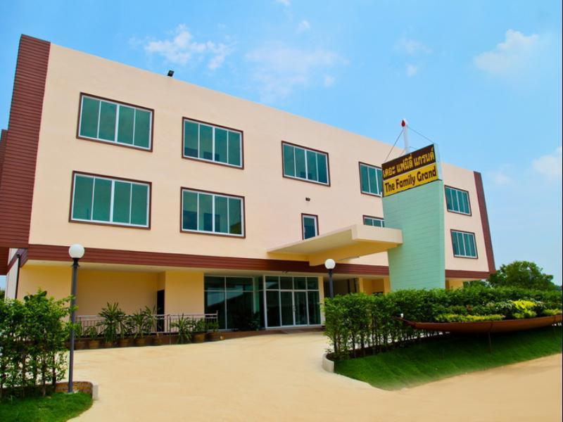 The Family Grand Hotel Udon Thani Exterior foto