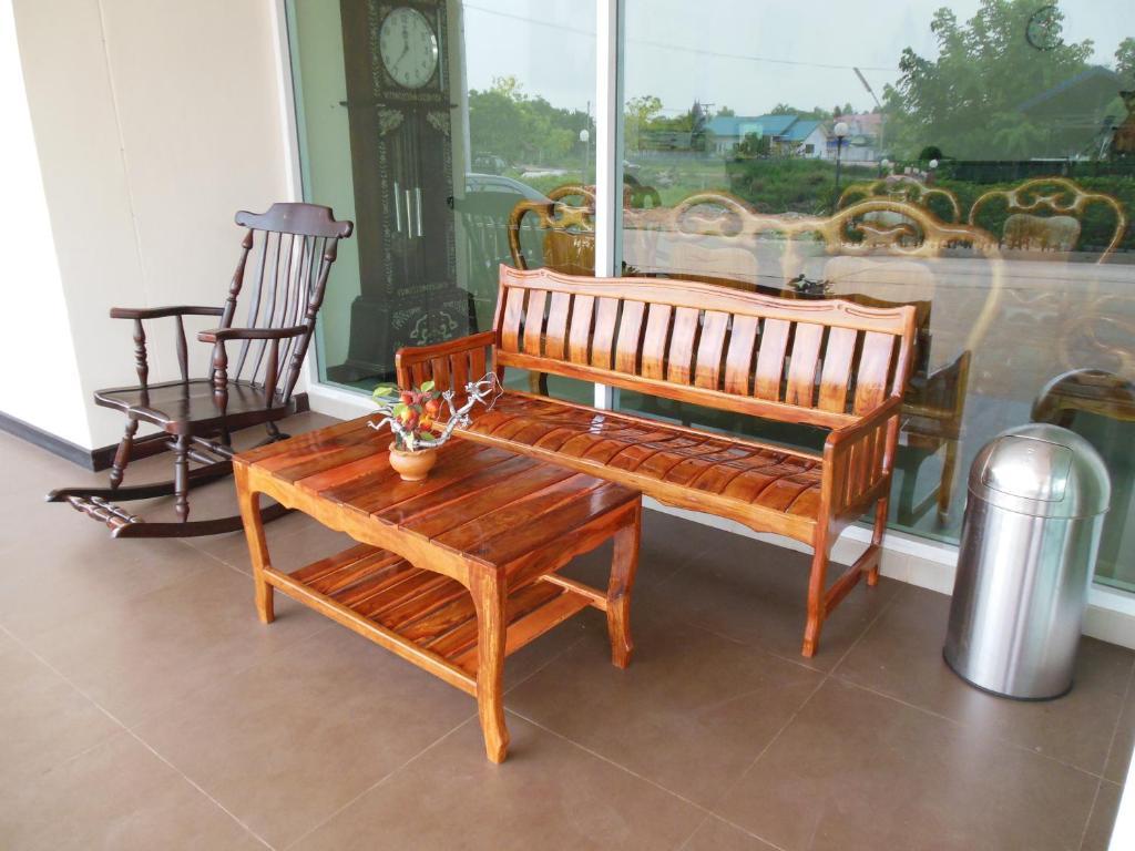 The Family Grand Hotel Udon Thani Exterior foto