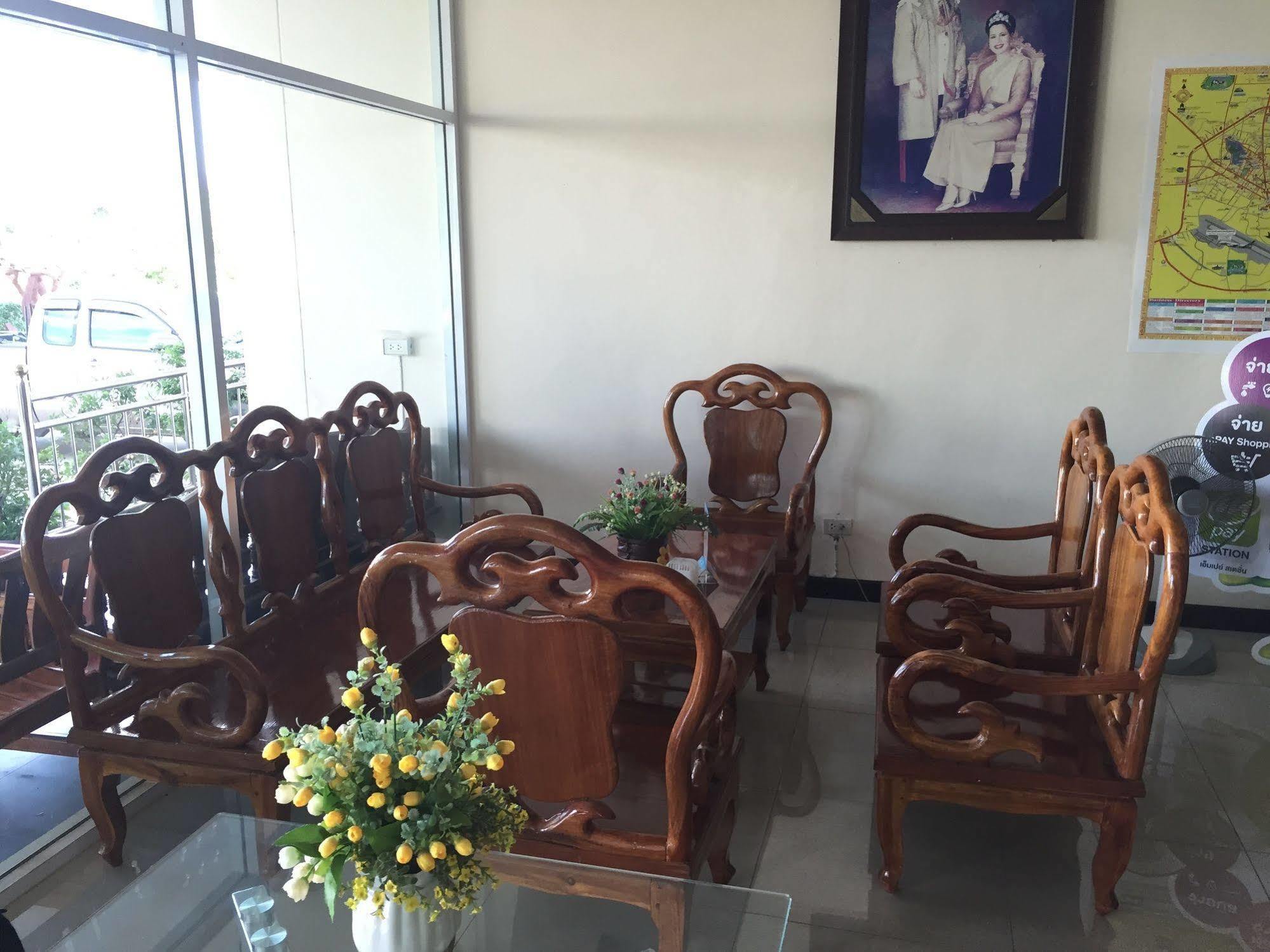The Family Grand Hotel Udon Thani Exterior foto