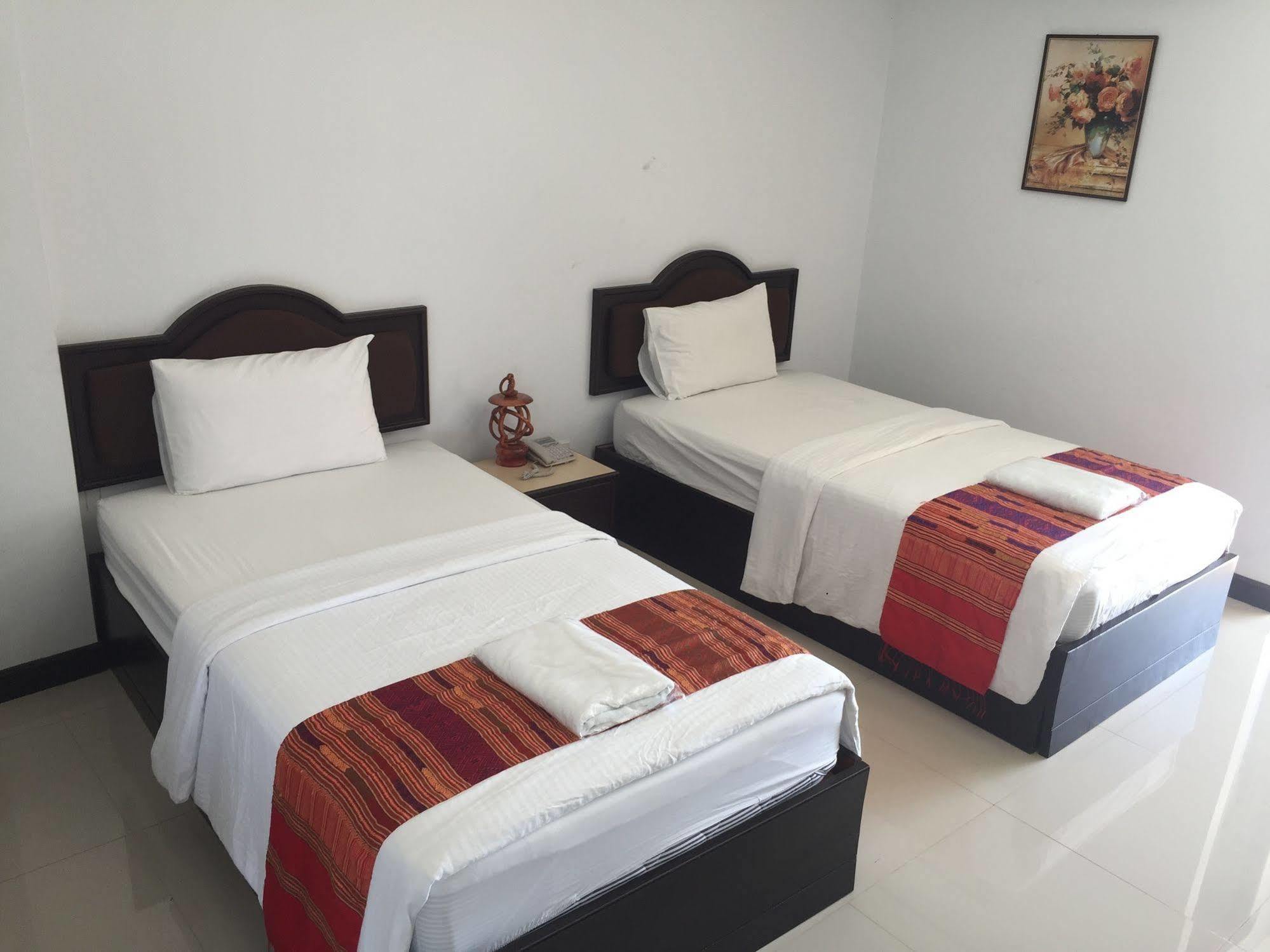 The Family Grand Hotel Udon Thani Exterior foto